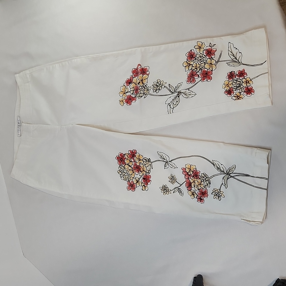 Geoffrey Beene  capri pants. Size 8